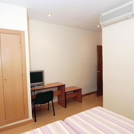 Hostal Cataluna سرقسطة المظهر الخارجي الصورة