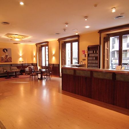 Hostal Cataluna سرقسطة المظهر الخارجي الصورة