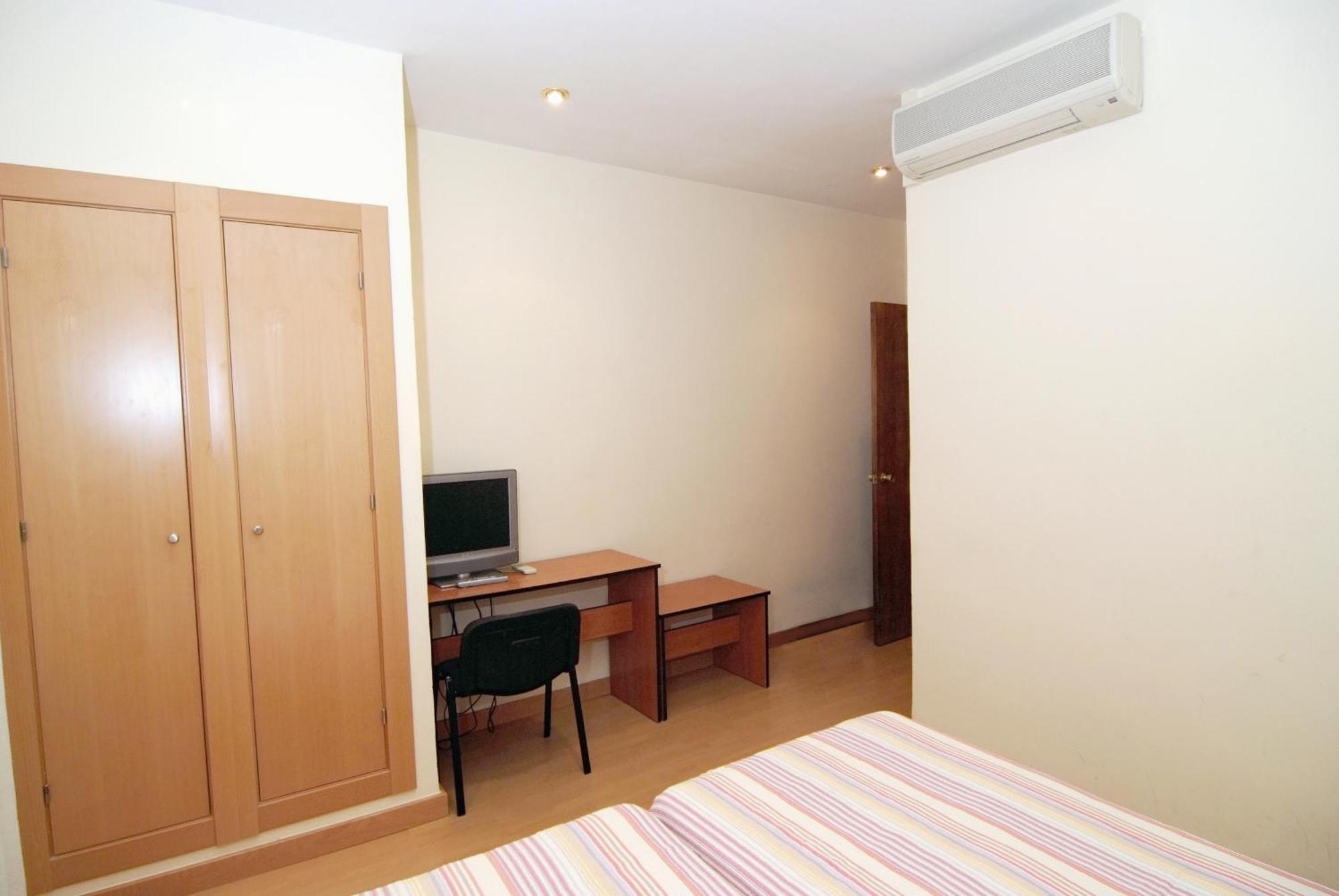 Hostal Cataluna سرقسطة المظهر الخارجي الصورة