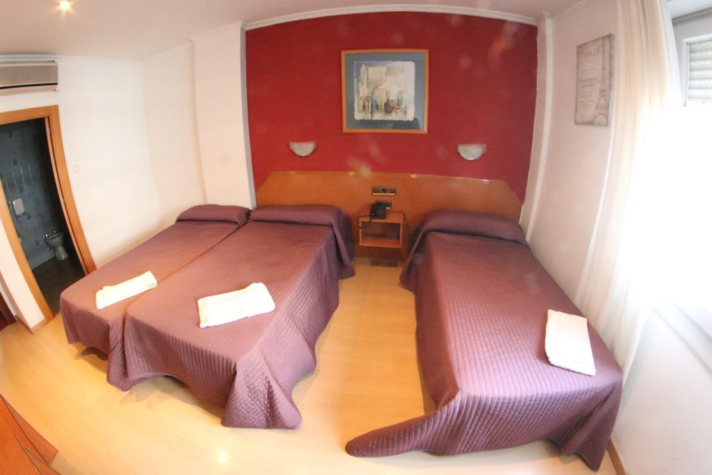 Hostal Cataluna سرقسطة المظهر الخارجي الصورة