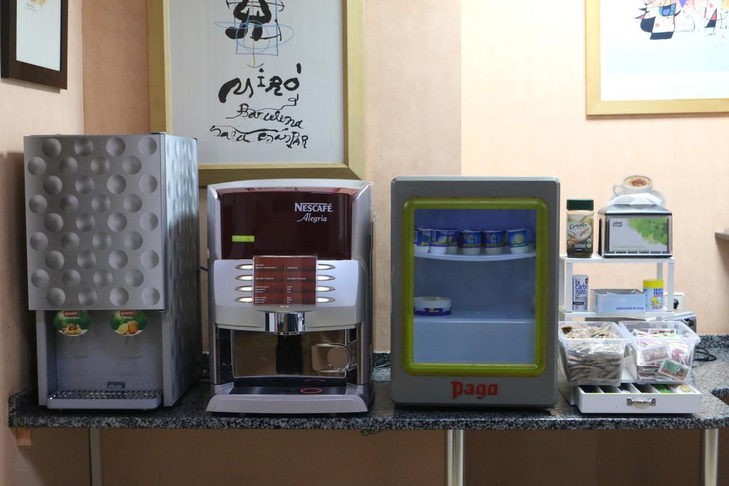Hostal Cataluna سرقسطة المظهر الخارجي الصورة